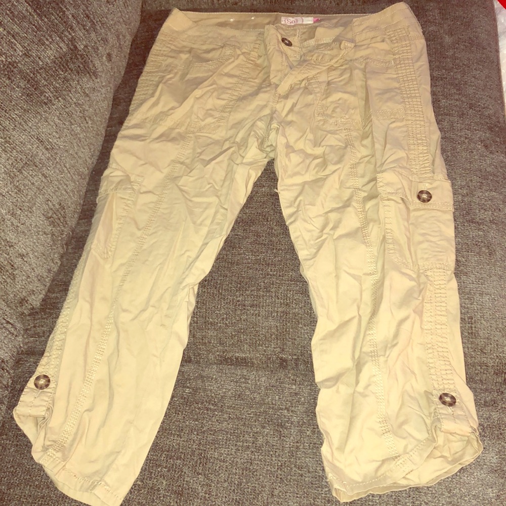 Khaki cargo capris